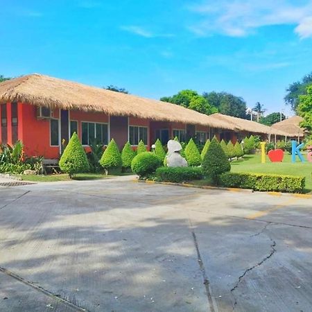 Aurora Resort Kanchanaburi Exterior photo