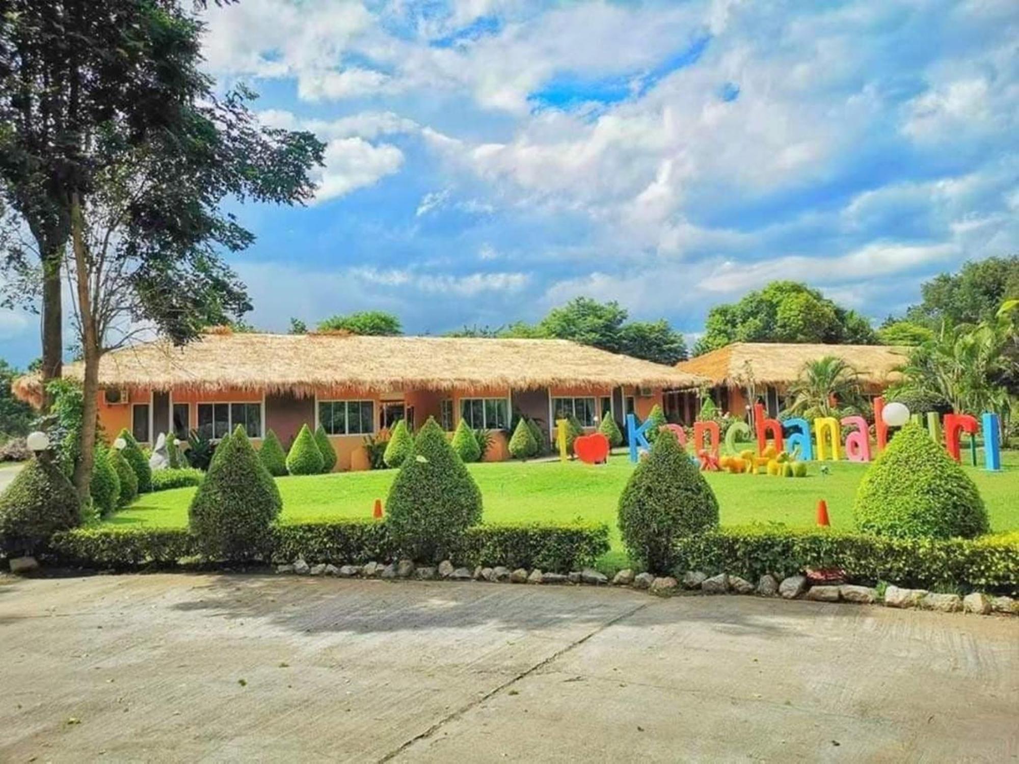 Aurora Resort Kanchanaburi Exterior photo
