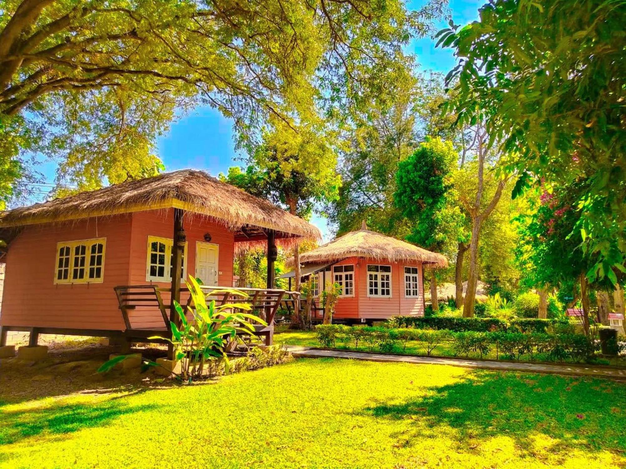 Aurora Resort Kanchanaburi Exterior photo
