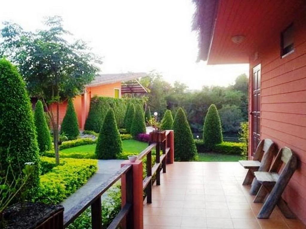 Aurora Resort Kanchanaburi Exterior photo