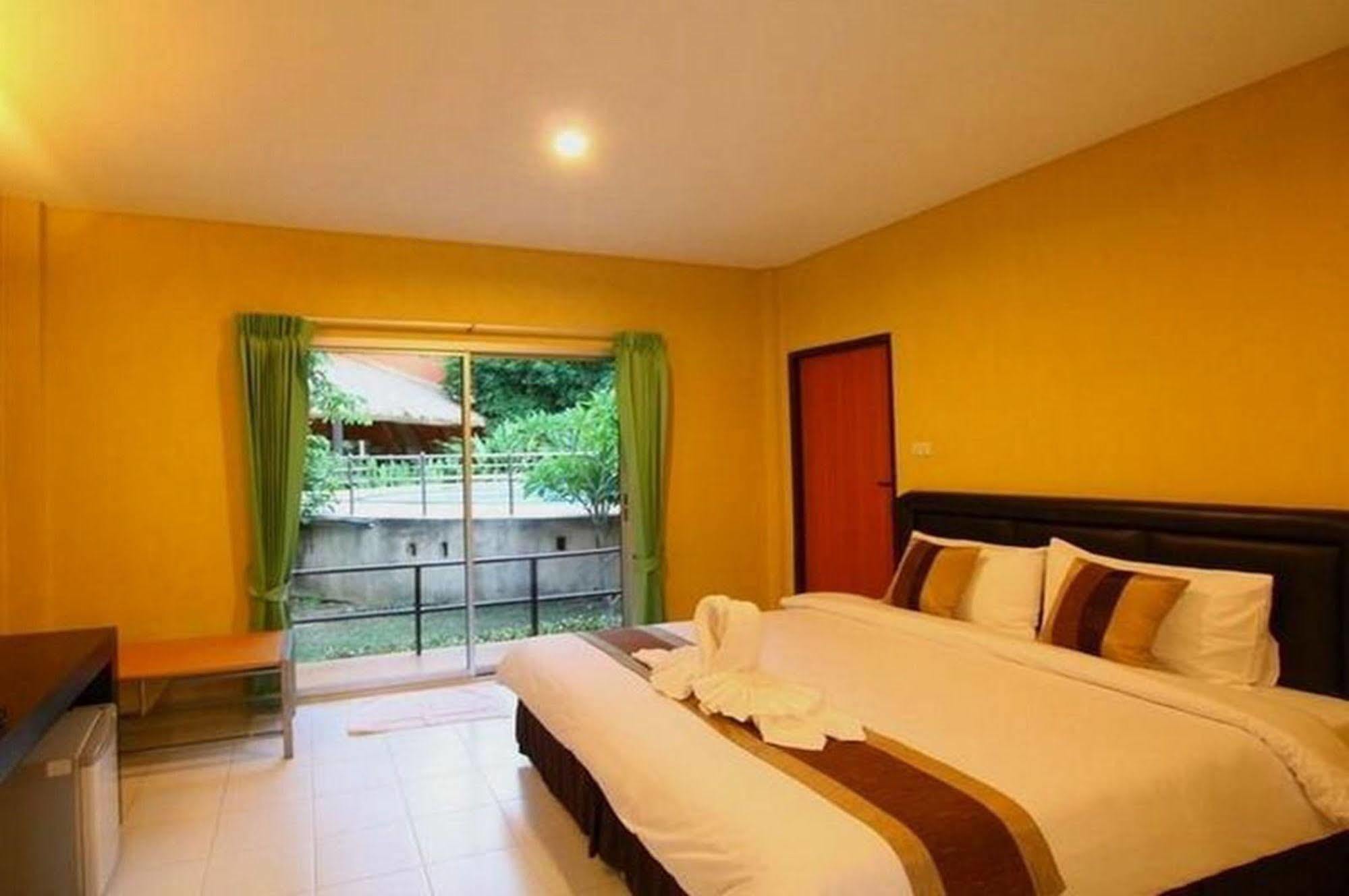 Aurora Resort Kanchanaburi Exterior photo